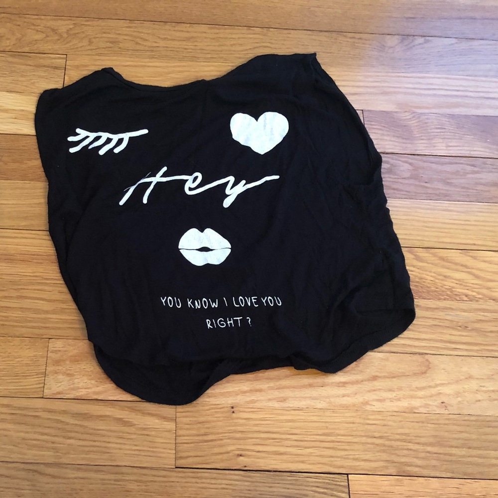 Black crop top muscle tee